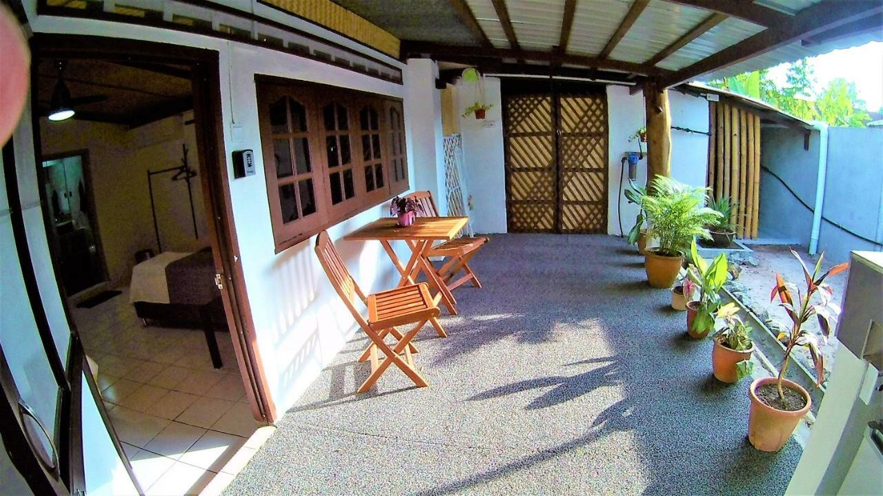Sabandy Guesthouse 쿠아 외부 사진