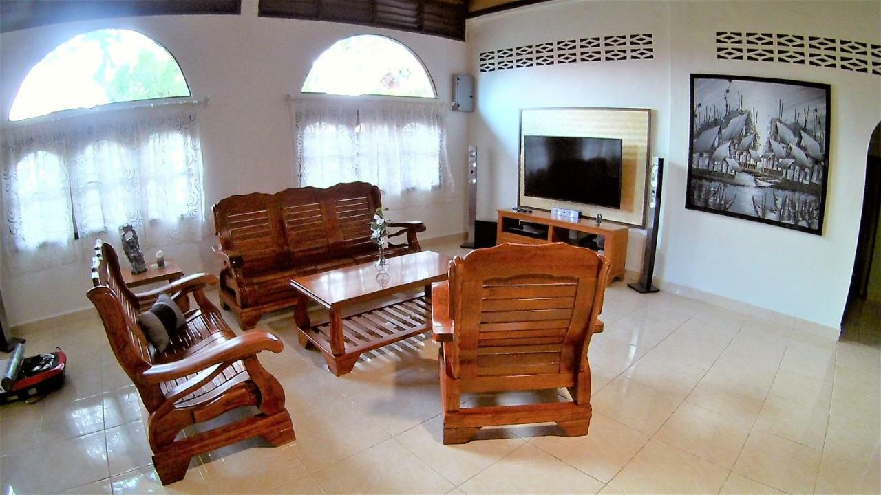 Sabandy Guesthouse 쿠아 외부 사진